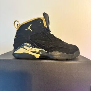 Kids size 13 Jordan’s- MAKE AN OFFER